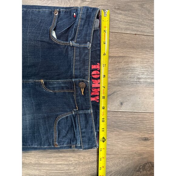 Tommy Hilfiger Girls 8 Capri Jeans Medium Wash Denim With Embroidered Back Pocke - Picture 6 of 8